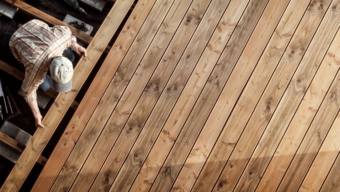 Altanbygge i trä på Orust utfört av Robert Olsson Bygg och Entreprenad